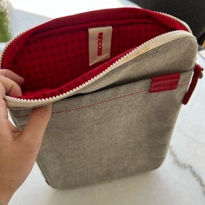 Incase computer sleeve new condition
